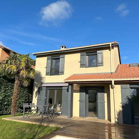 Sunny House - Villa 4 Chambres - Saint Genis Les Ollieres Buitenkant foto